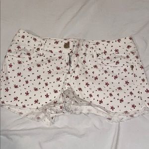 Shorts with floral pattern!